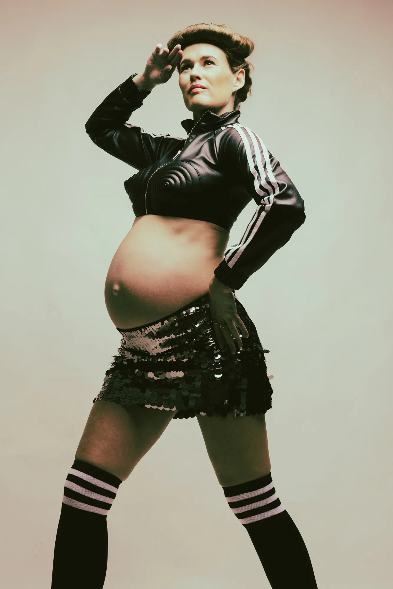 Power Portrait — gravid editorial, fortsættelse